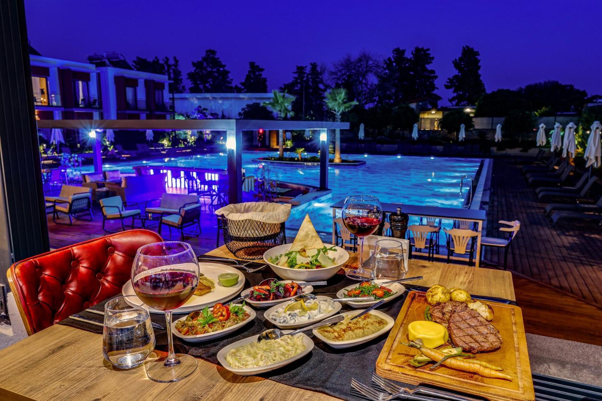 Celeste Bella Luxury Hotel & Spa Ортакент Екстериор снимка